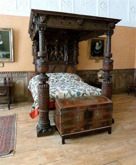 medieval style bed